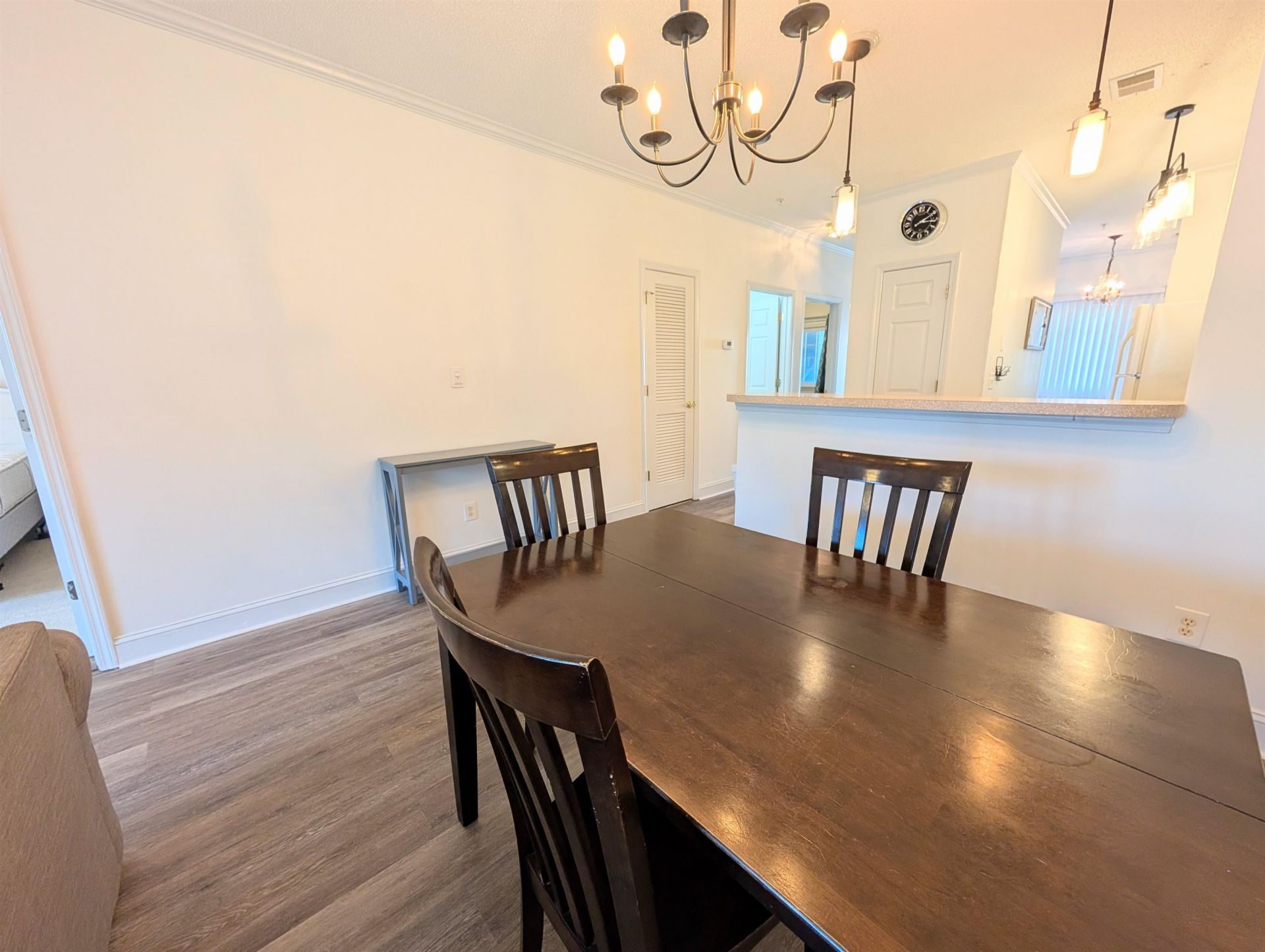 1100 Commons Blvd. Photo 18