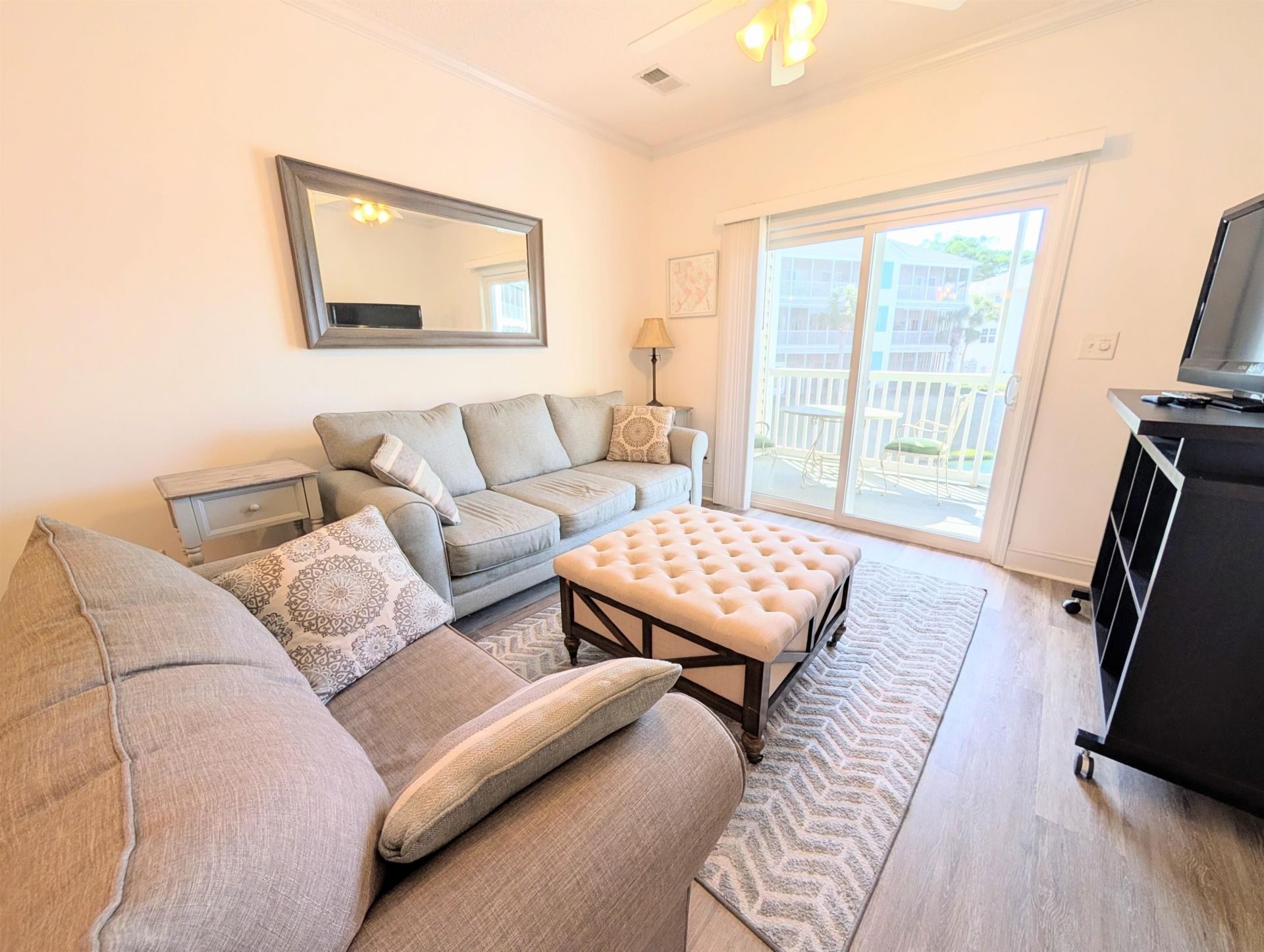 1100 Commons Blvd. Photo 19