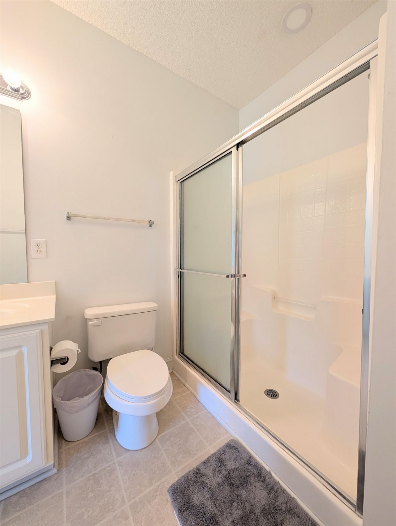 1100 Commons Blvd. Photo 25