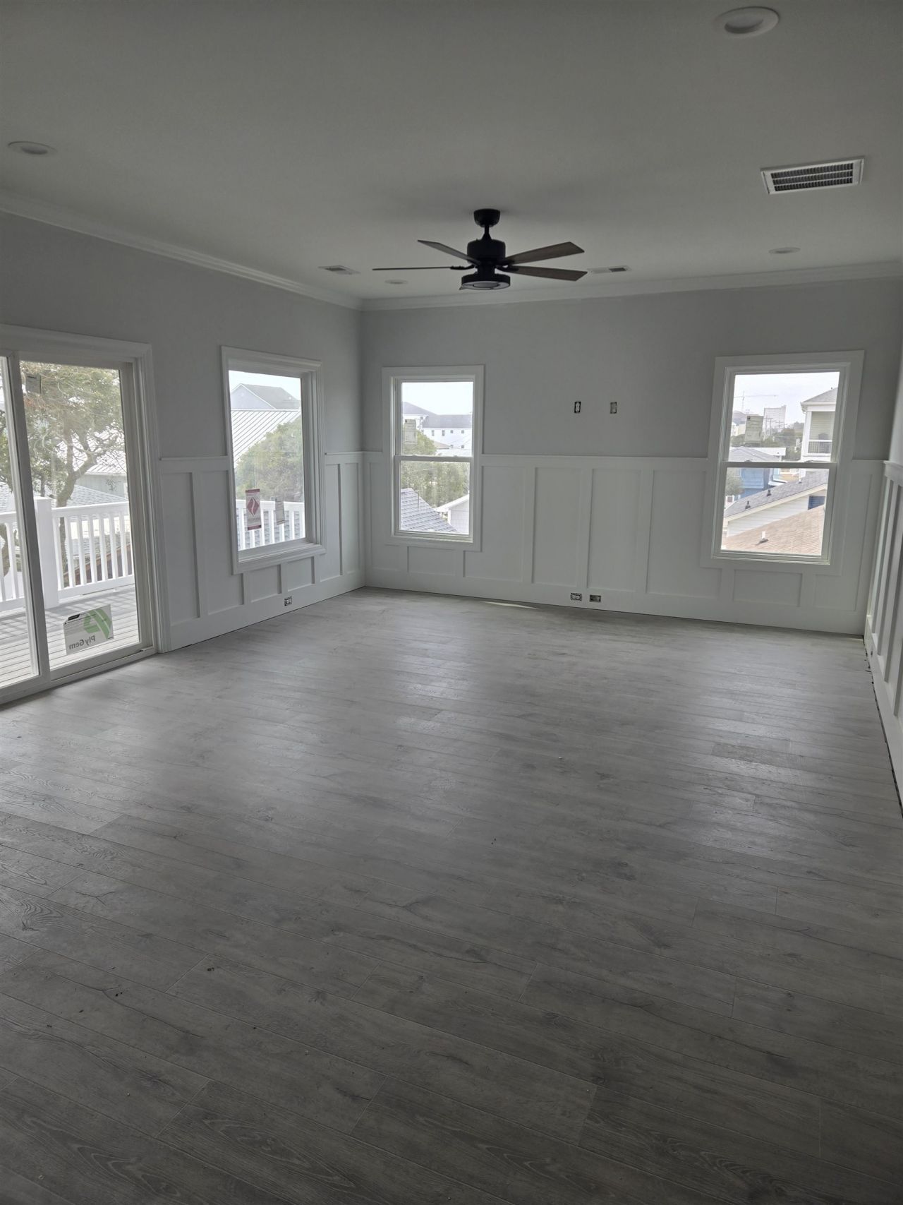 1007 Perrin Dr. Photo 14