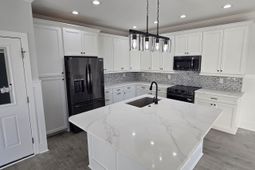 1007 Perrin Dr. photo 4