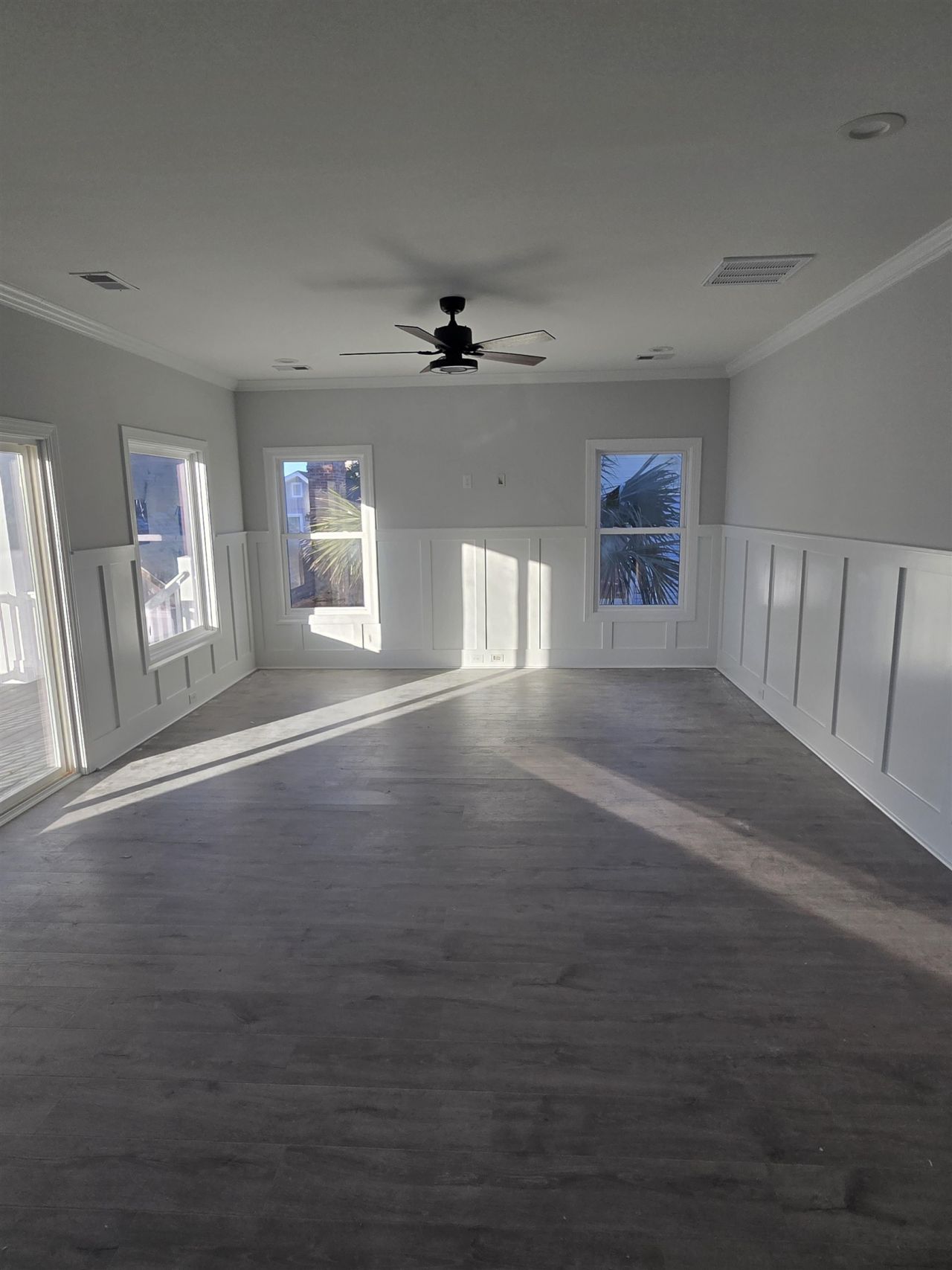 1007 Perrin Dr. Photo 3