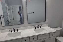 1007 Perrin Dr. photo 4