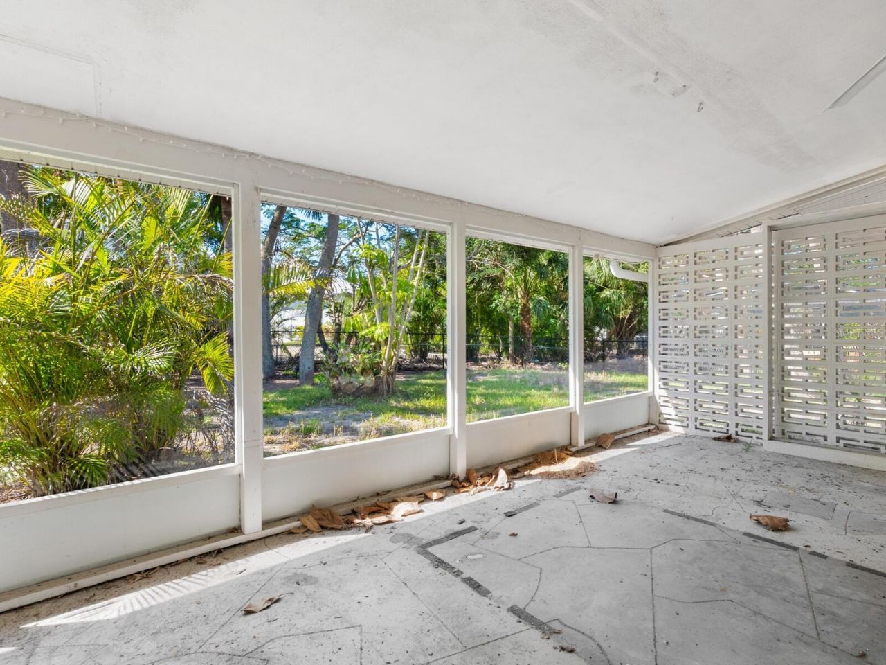 734 Canal Road, Sarasota, FL 34242 Photo