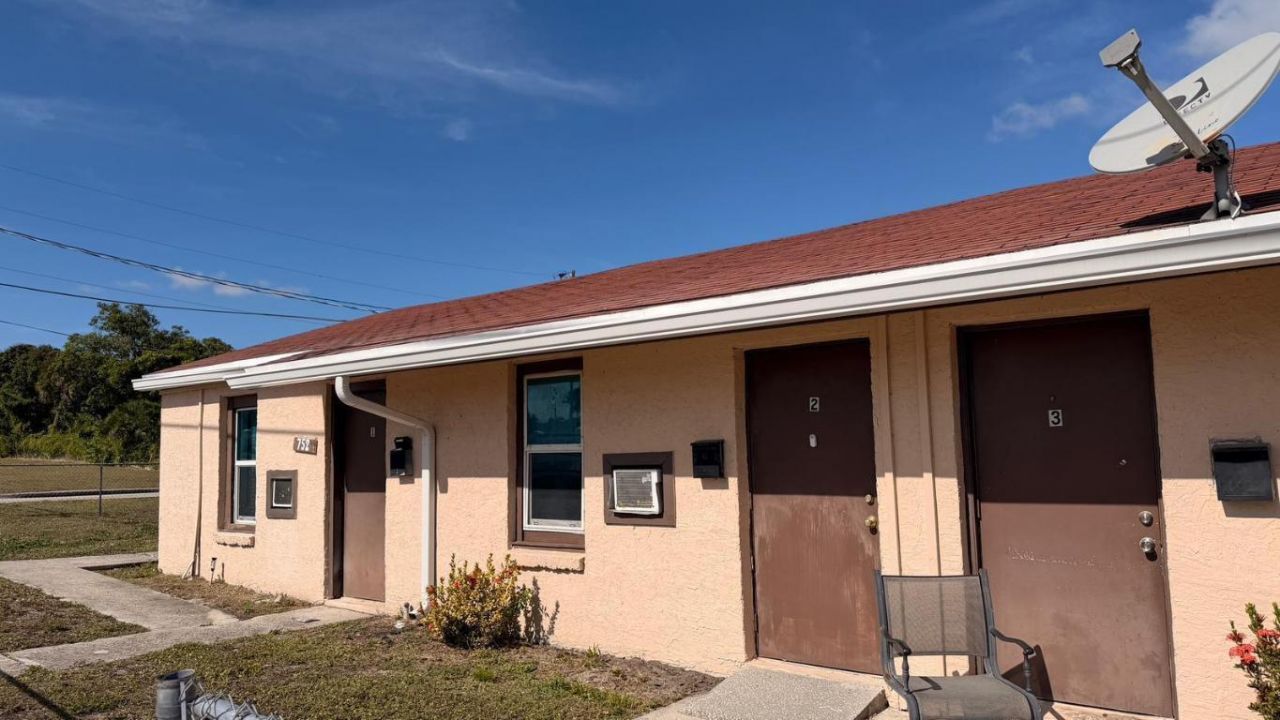 752 Martin Luther King Boulevard, Unit 1-5, Riviera Beach, FL 33404 Photo