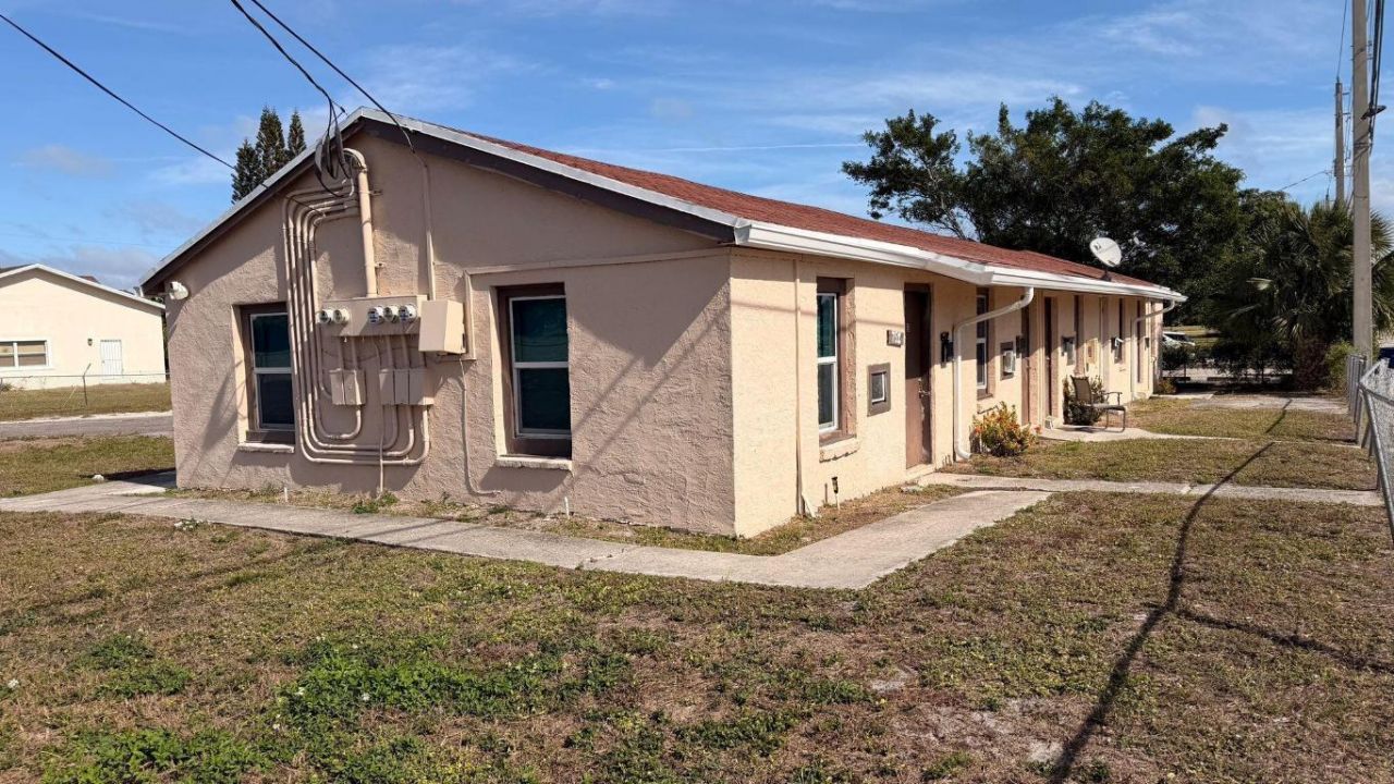 752 Martin Luther King Boulevard, Unit 1-5, Riviera Beach, FL 33404 Photo