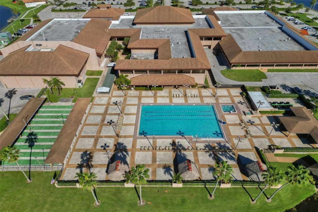 12900 SW 7th Ct, Unit 212B, Pembroke Pines, FL 33027 Photo