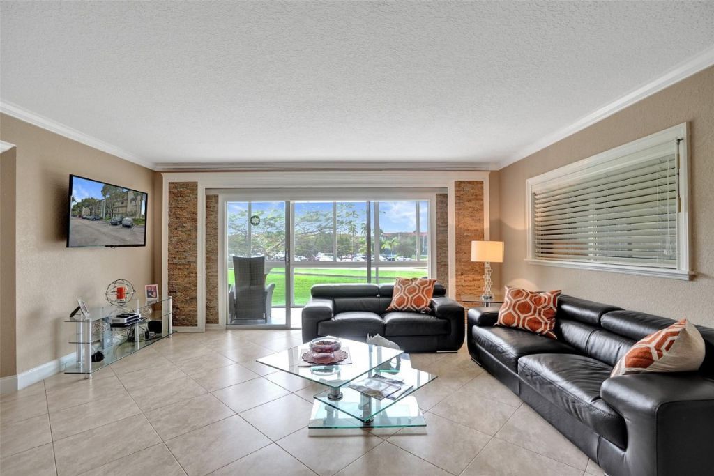 12900 SW 7th Ct, Unit 212B, Pembroke Pines, FL 33027 Photo