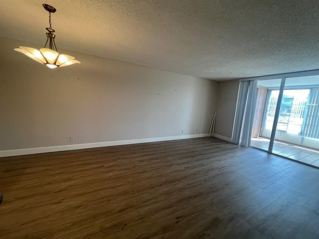 370 NW 76th Ave, Unit 202, Margate, FL 33063 Photo