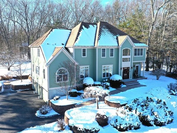 26 Dover Drive, Walpole, MA 02081