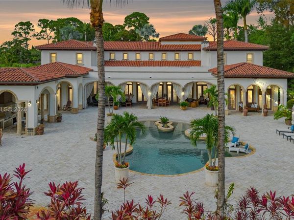 7538 SW 64th St , Miami, FL 33143