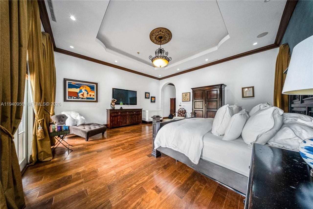 7538 SW 64th St , Miami, FL 33143 Photo