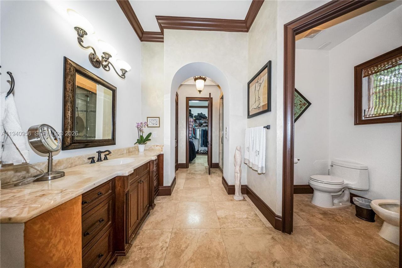 7538 SW 64th St , Miami, FL 33143 Photo