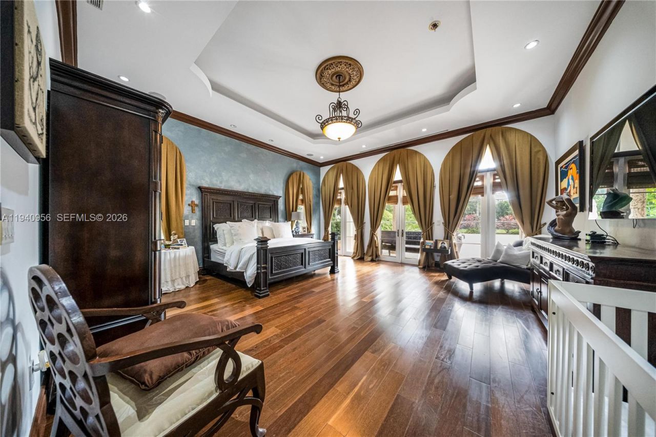 7538 SW 64th St , Miami, FL 33143 Photo