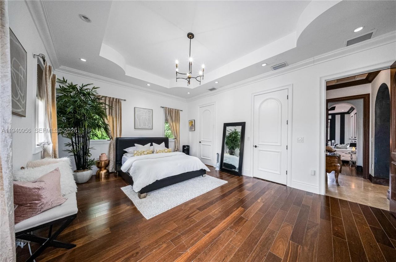 7538 SW 64th St , Miami, FL 33143 Photo