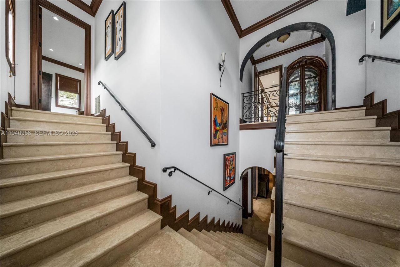 7538 SW 64th St , Miami, FL 33143 Photo