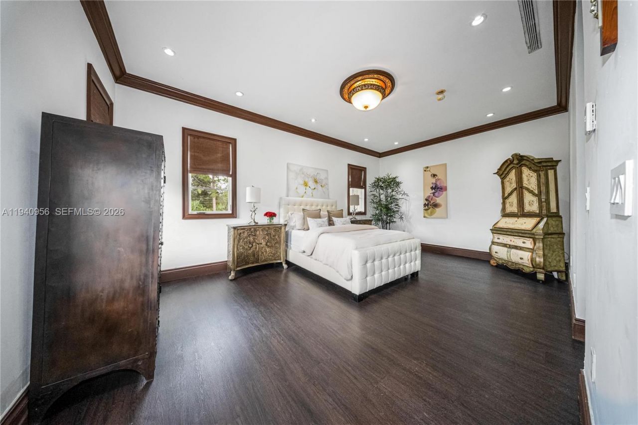 7538 SW 64th St , Miami, FL 33143 Photo