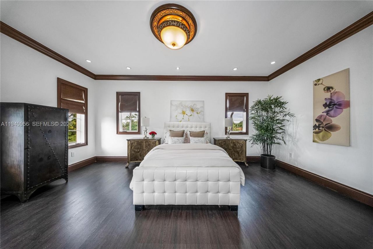 7538 SW 64th St , Miami, FL 33143 Photo