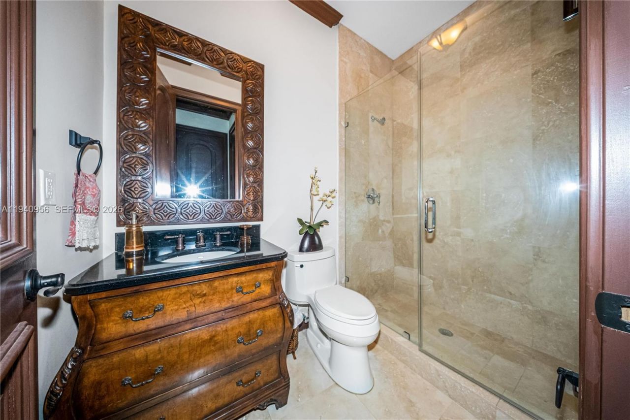 7538 SW 64th St , Miami, FL 33143 Photo