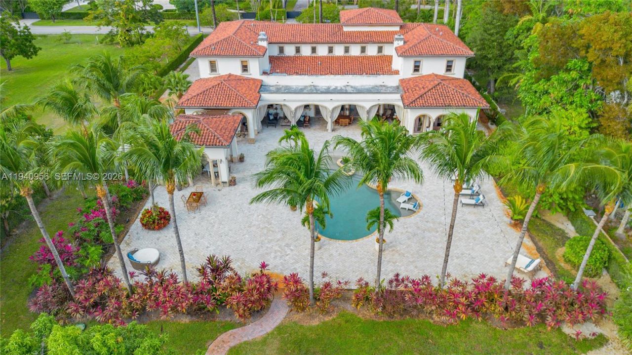 7538 SW 64th St , Miami, FL 33143 Photo