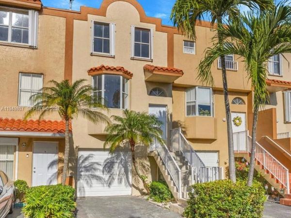 390 NW 86th Ct , Unit 803, Miami, FL 33126