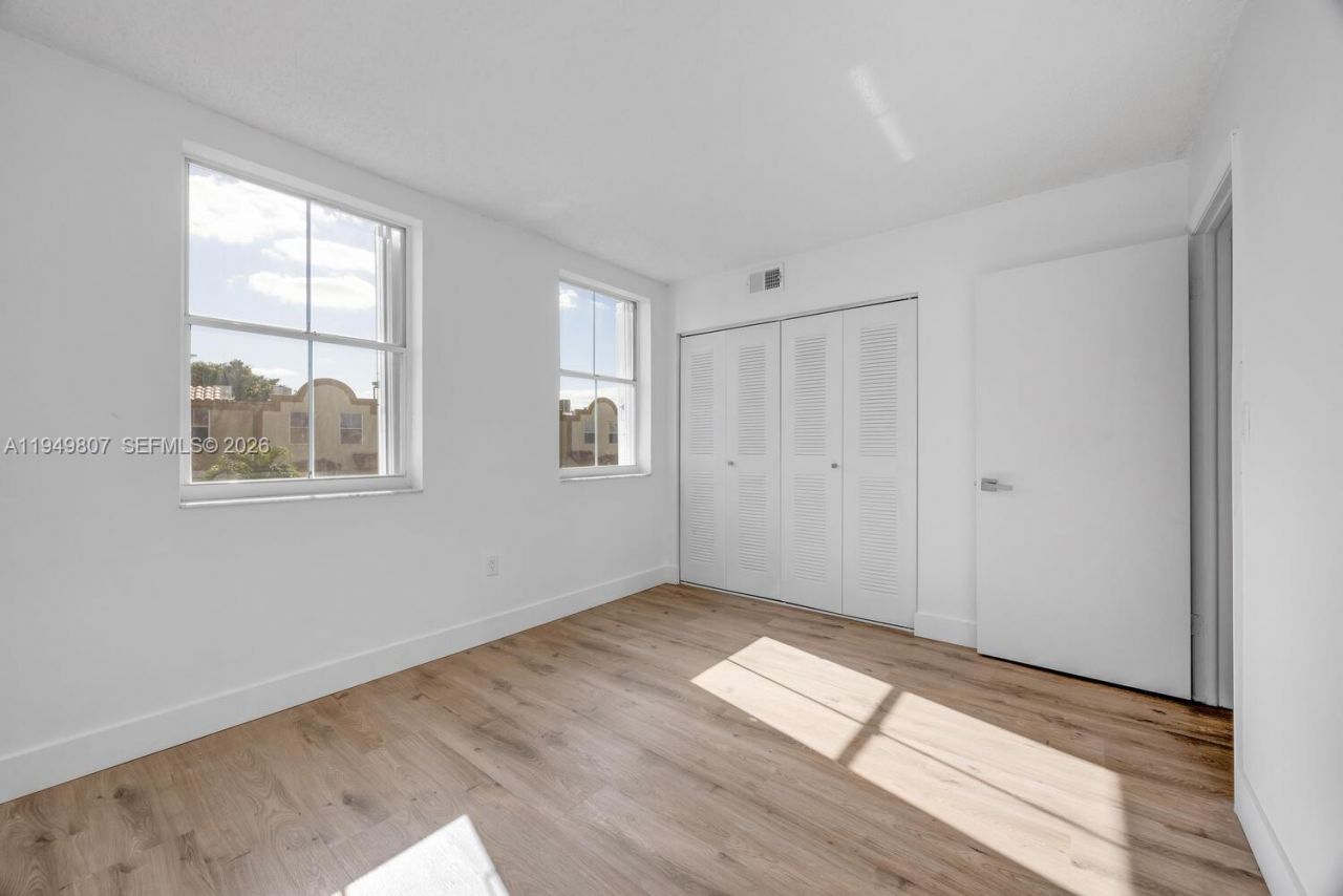 390 NW 86th Ct , Unit 803, Miami, FL 33126 Photo