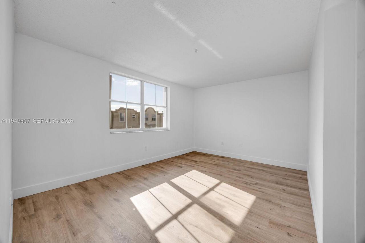 390 NW 86th Ct , Unit 803, Miami, FL 33126 Photo