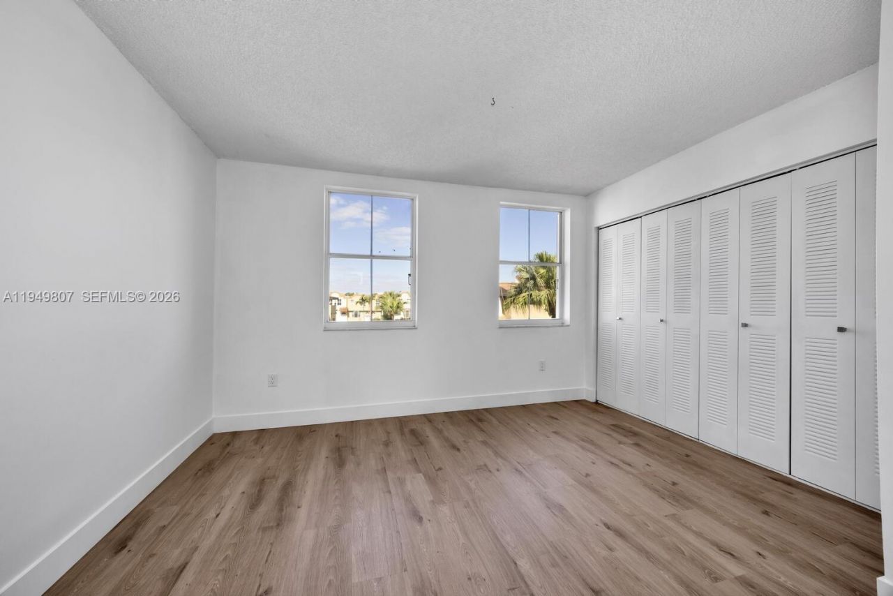 390 NW 86th Ct , Unit 803, Miami, FL 33126 Photo