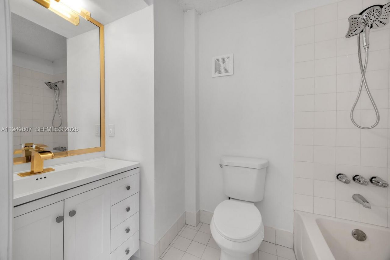 390 NW 86th Ct , Unit 803, Miami, FL 33126 Photo