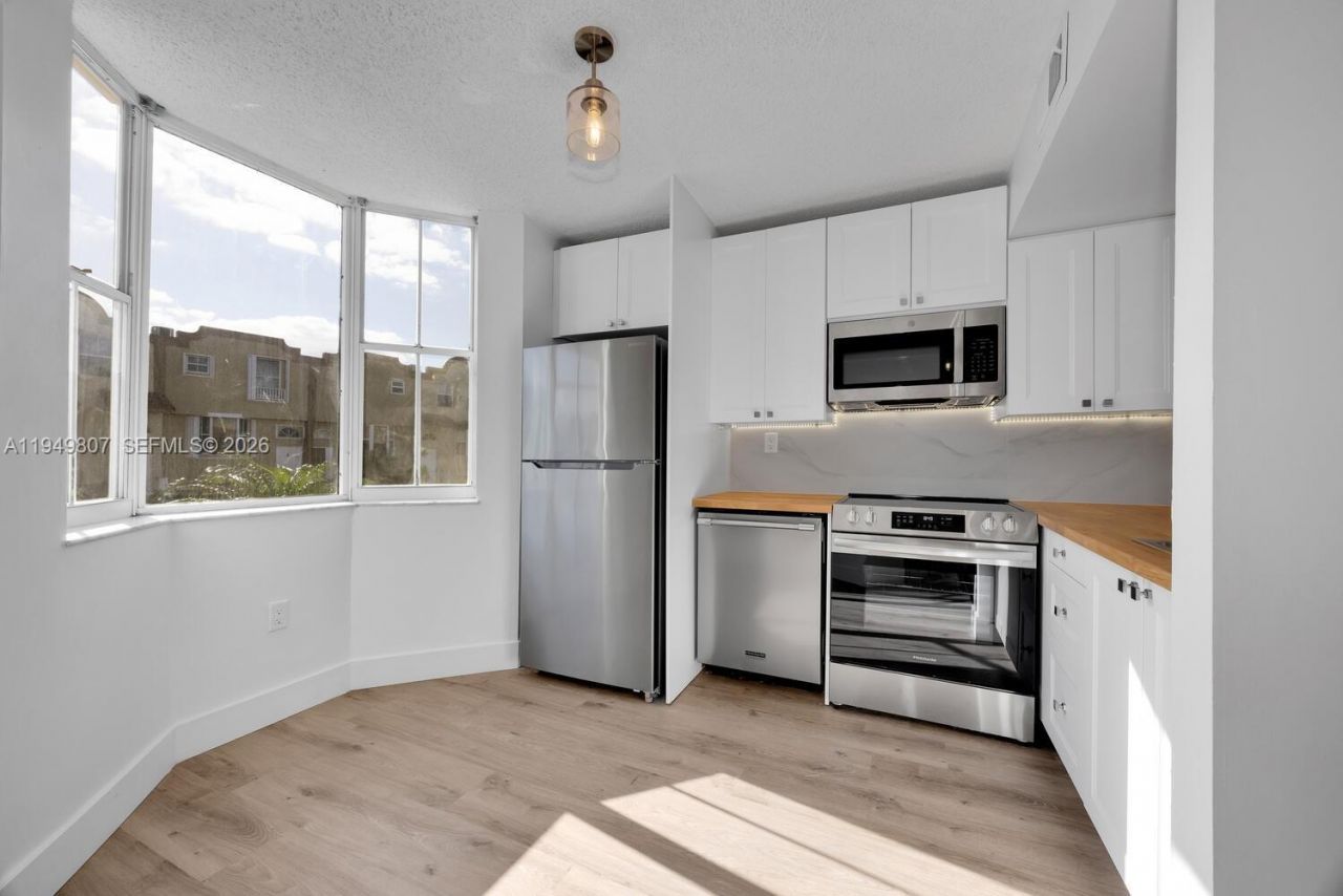 390 NW 86th Ct , Unit 803, Miami, FL 33126 Photo