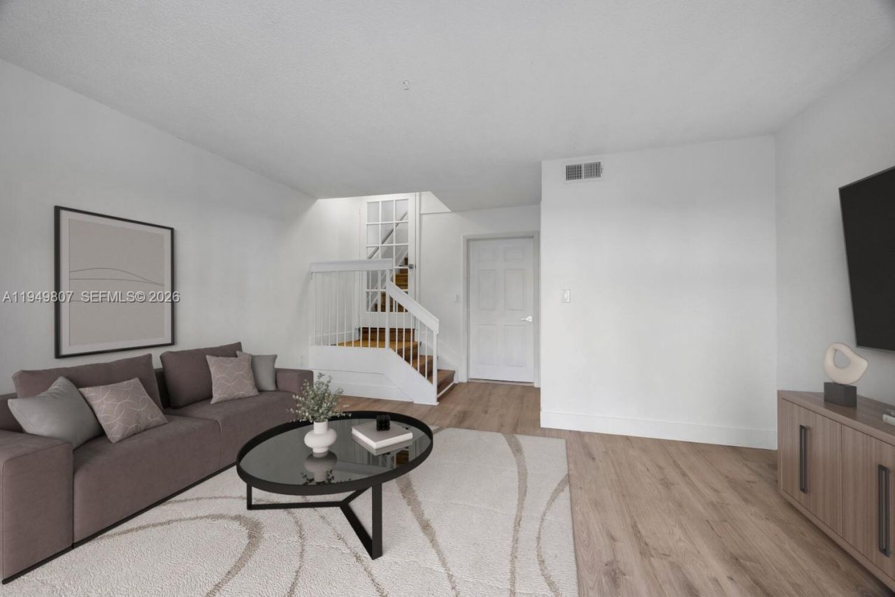 390 NW 86th Ct , Unit 803, Miami, FL 33126 Photo