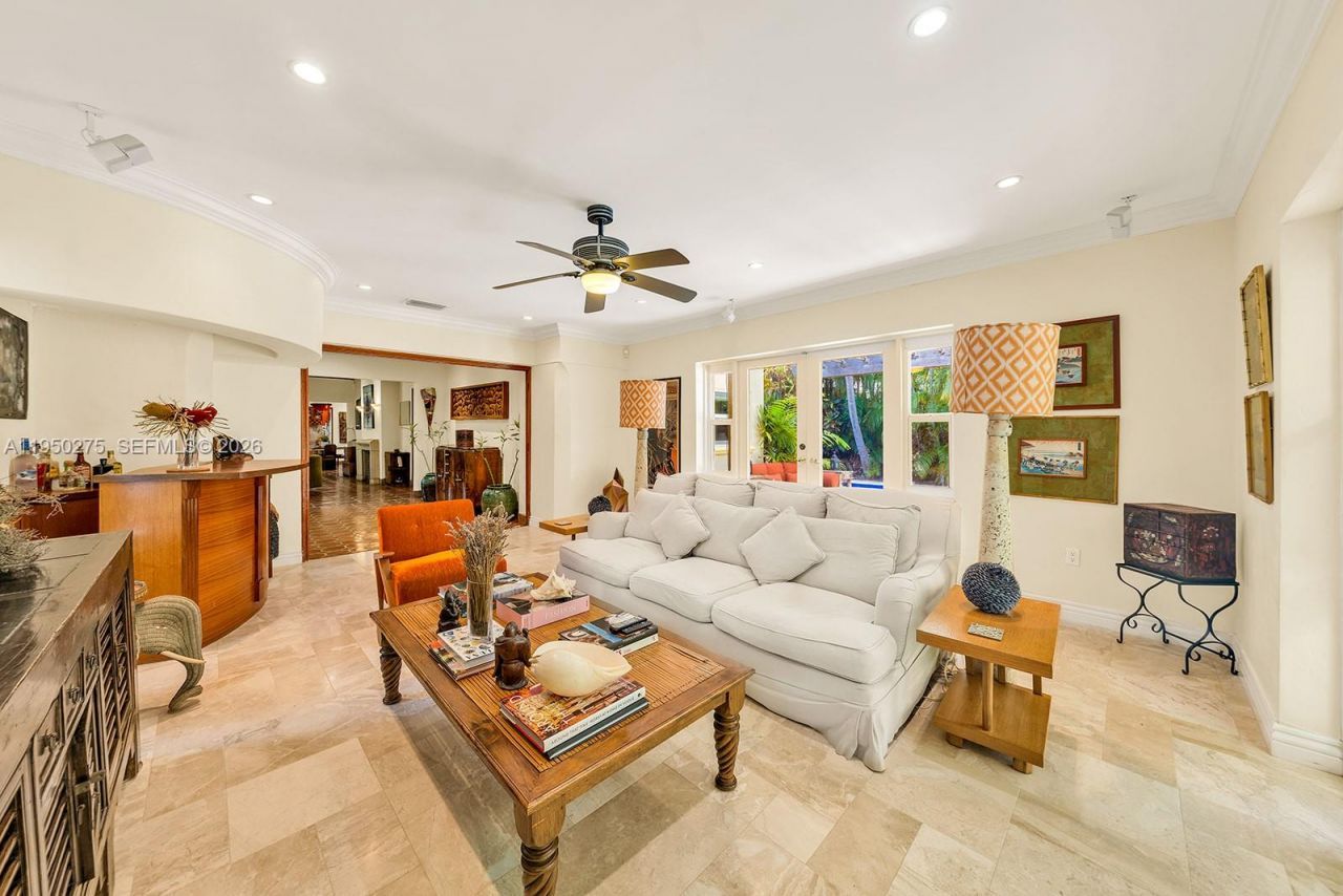 3701 Chase Ave, Miami Beach, FL 33140 Photo