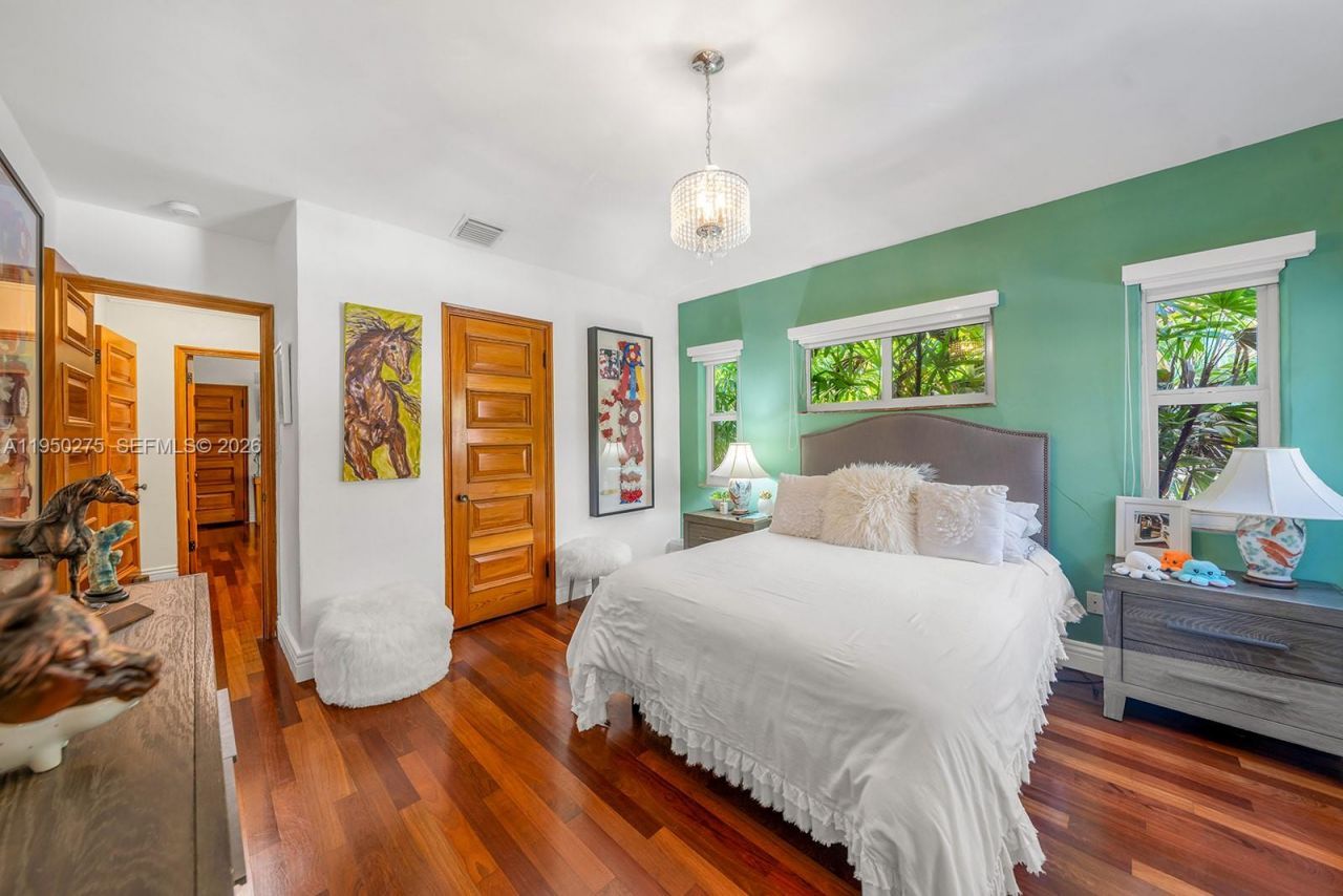 3701 Chase Ave, Miami Beach, FL 33140 Photo