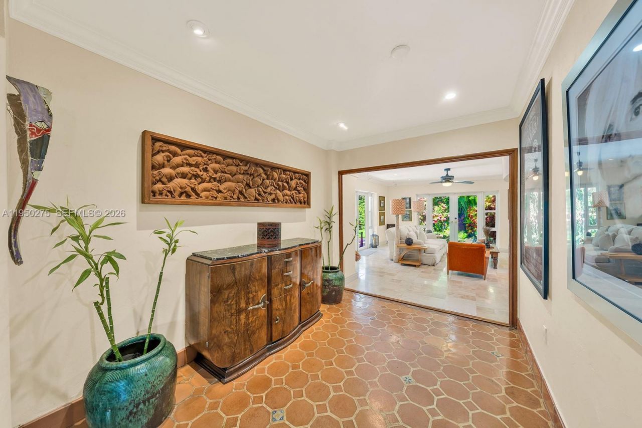 3701 Chase Ave, Miami Beach, FL 33140 Photo