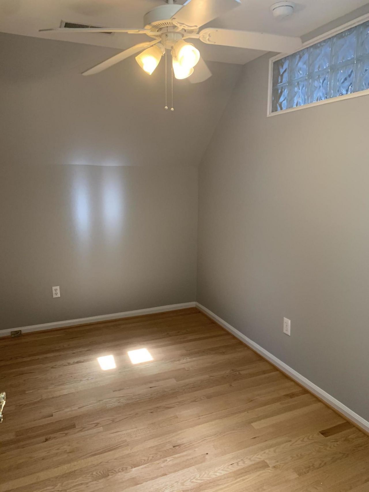 424 Station 22 1/2 Street Photo 26