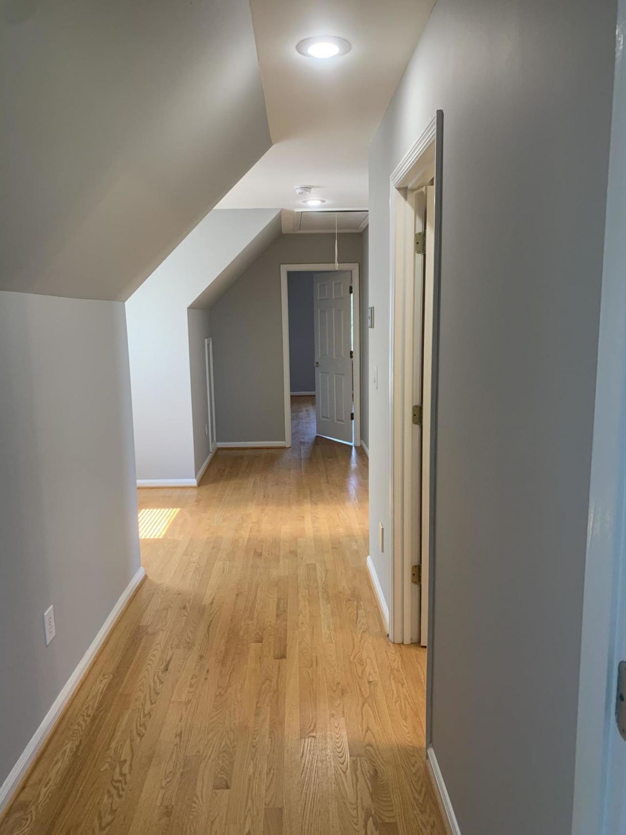 424 Station 22 1/2 Street Photo 27