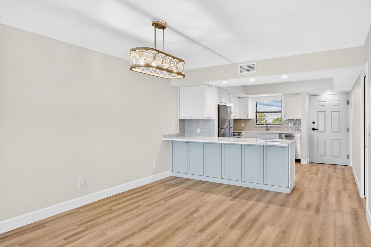 2737 W Gulf Dr, Unit 222, Sanibel, FL 33957 Photo