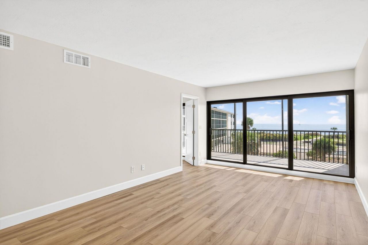 2737 W Gulf Dr, Unit 222, Sanibel, FL 33957 Photo