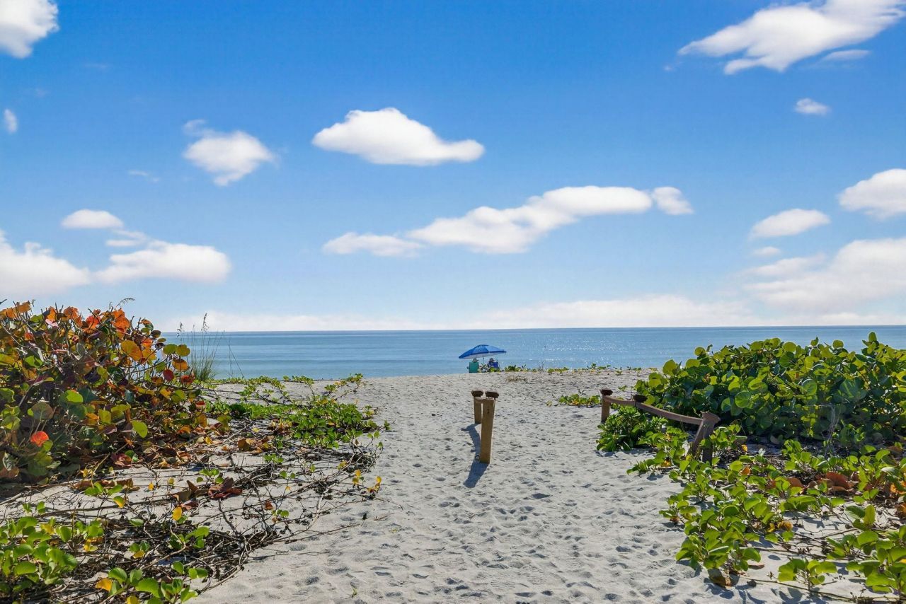 2737 W Gulf Dr, Unit 222, Sanibel, FL 33957 Photo