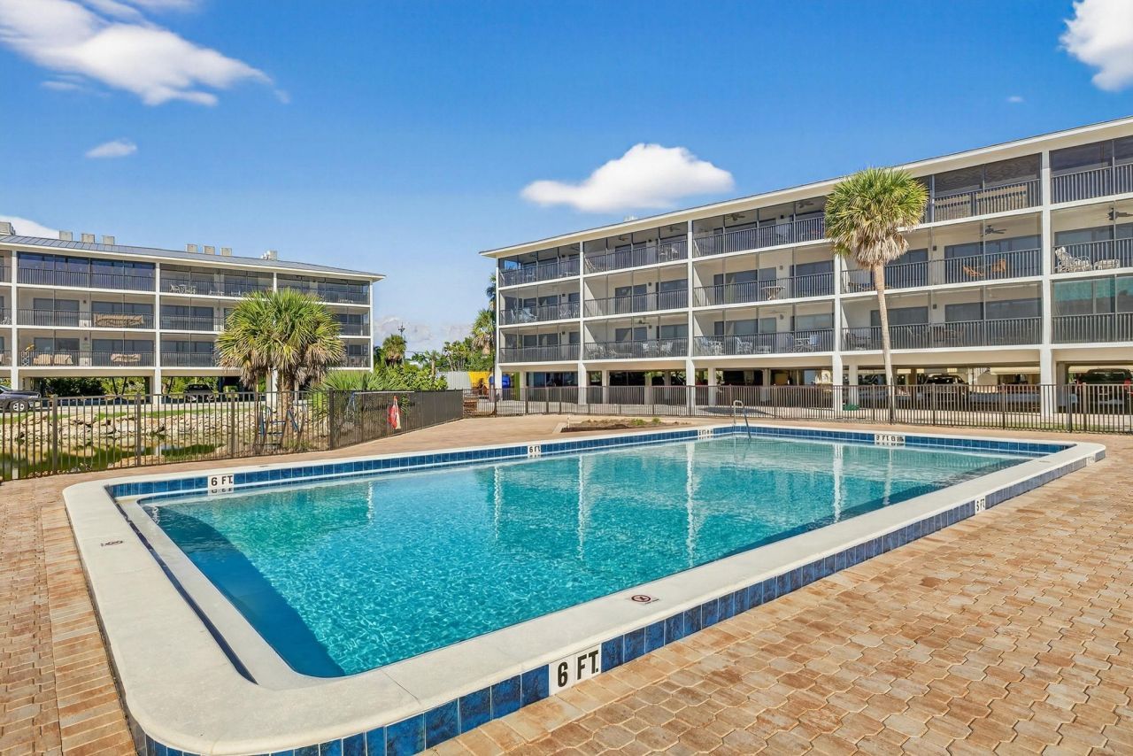 2737 W Gulf Dr, Unit 222, Sanibel, FL 33957 Photo