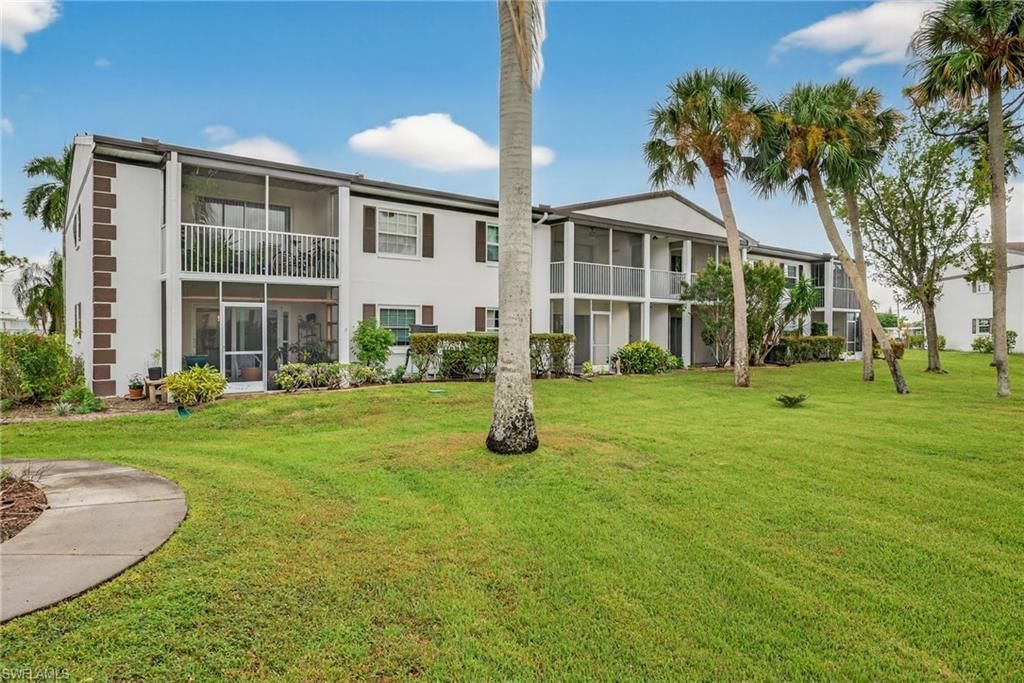 7025 New Post Dr, Unit 4, North Fort Myers, FL 33917 Photo
