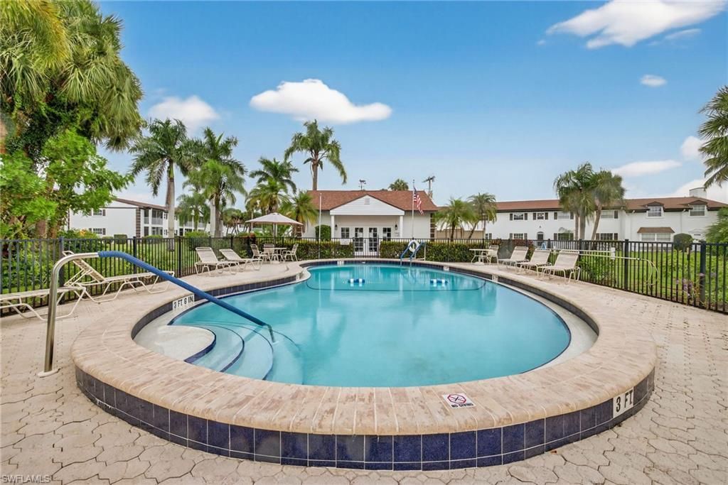 7025 New Post Dr, Unit 4, North Fort Myers, FL 33917 Photo