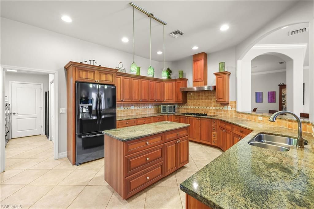 5251 Westminster Dr, Fort Myers, FL 33919 Photo