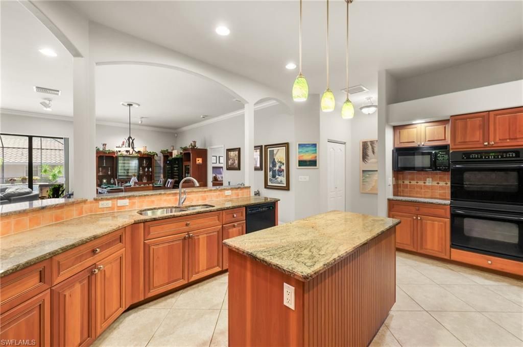 5251 Westminster Dr, Fort Myers, FL 33919 Photo