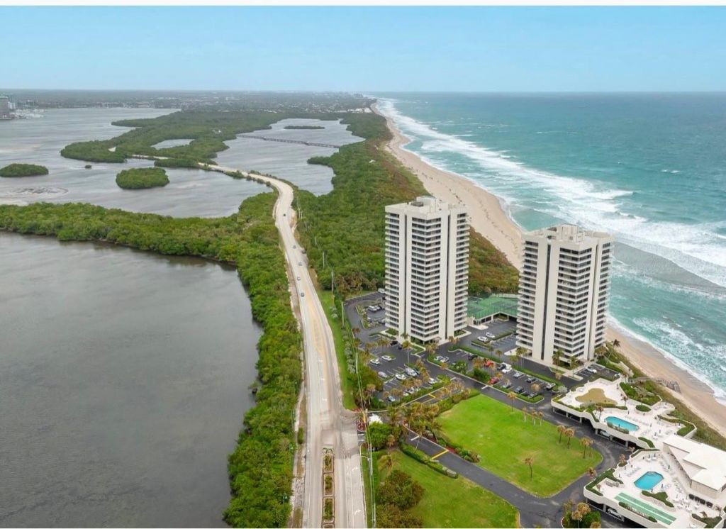 5540 N Ocean Dr, Unit 9-B, Riviera Beach, FL 33404 Photo