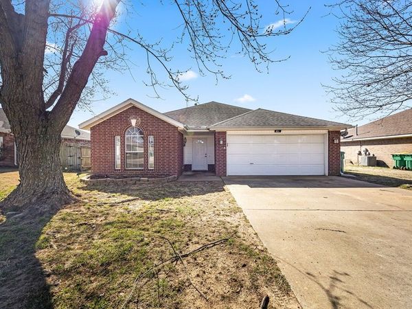 851 Honeysuckle Drive , Centerton, AR 72719