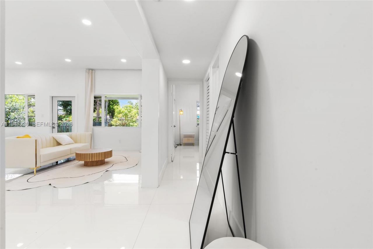 1581 Normandy Dr , Miami Beach, FL 33141 Photo