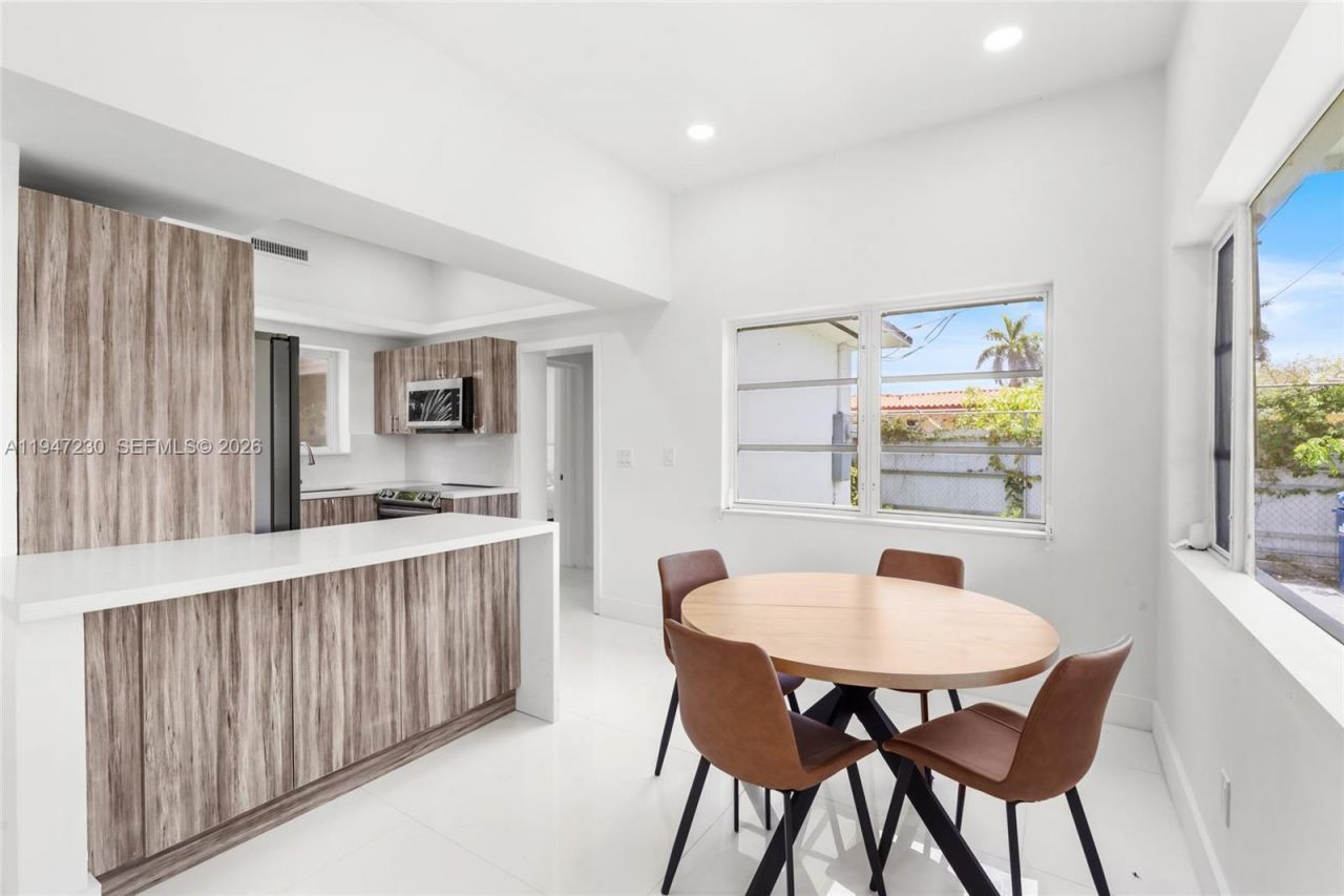 1581 Normandy Dr , Miami Beach, FL 33141 Photo