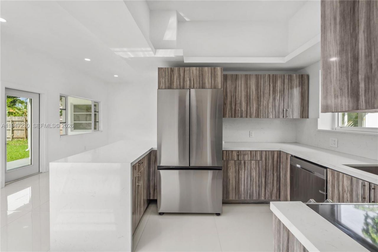 1581 Normandy Dr , Miami Beach, FL 33141 Photo