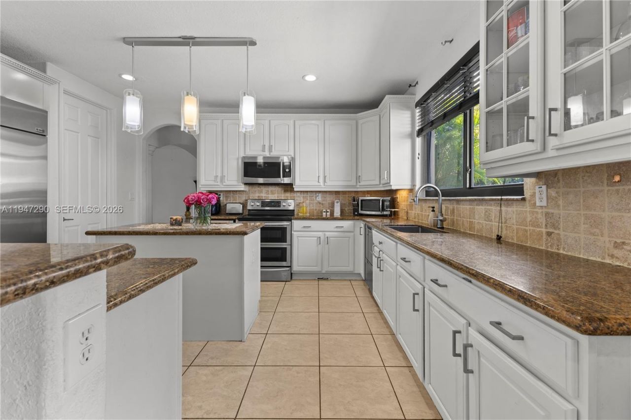 18832 SW 77th Ct, Cutler Bay, FL 33157 Photo